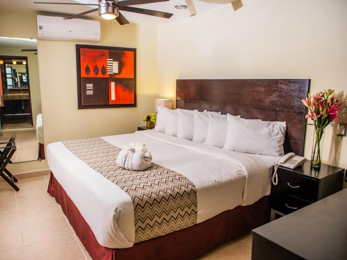 H177 Hotel Campeche Exterior photo