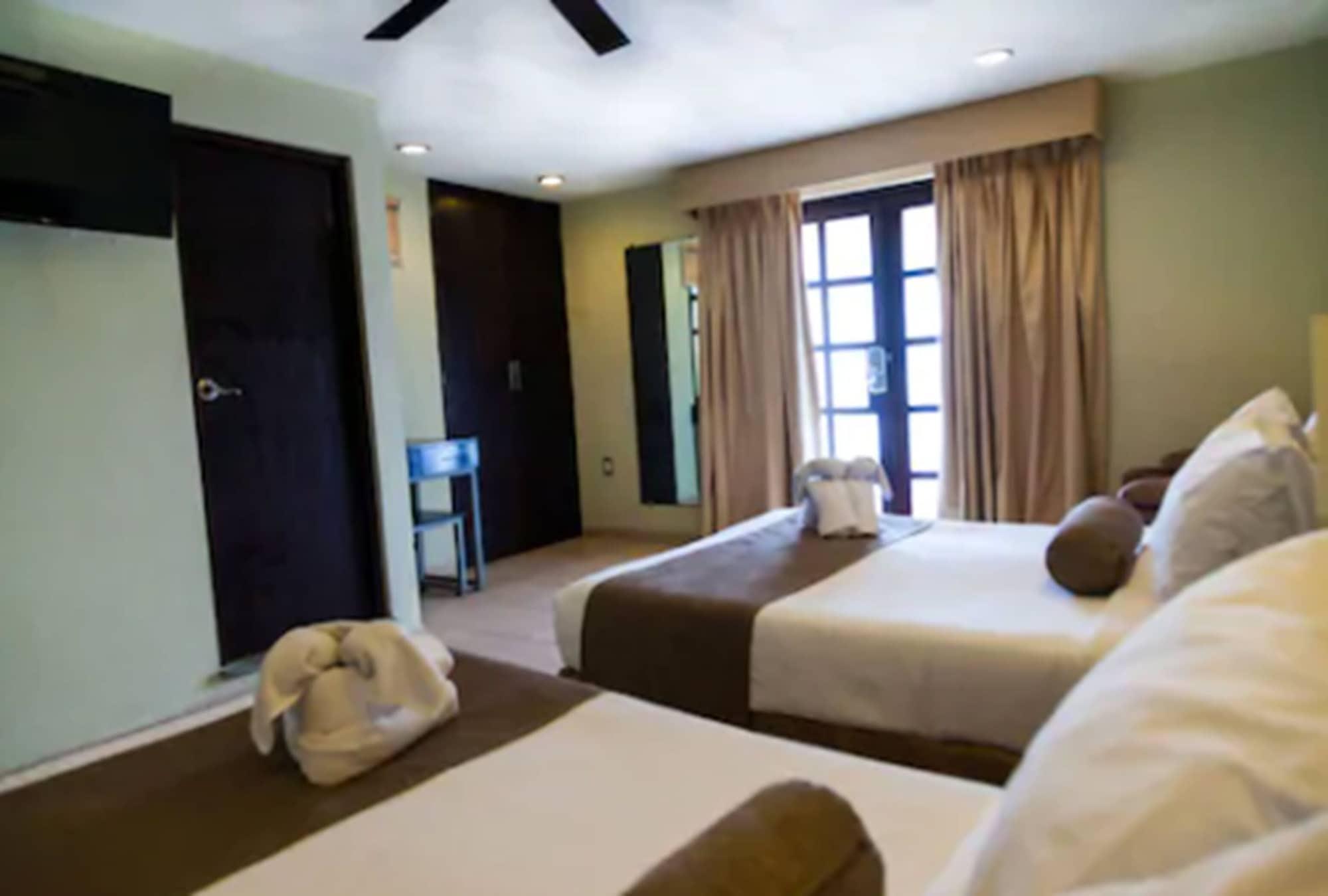 H177 Hotel Campeche Exterior photo