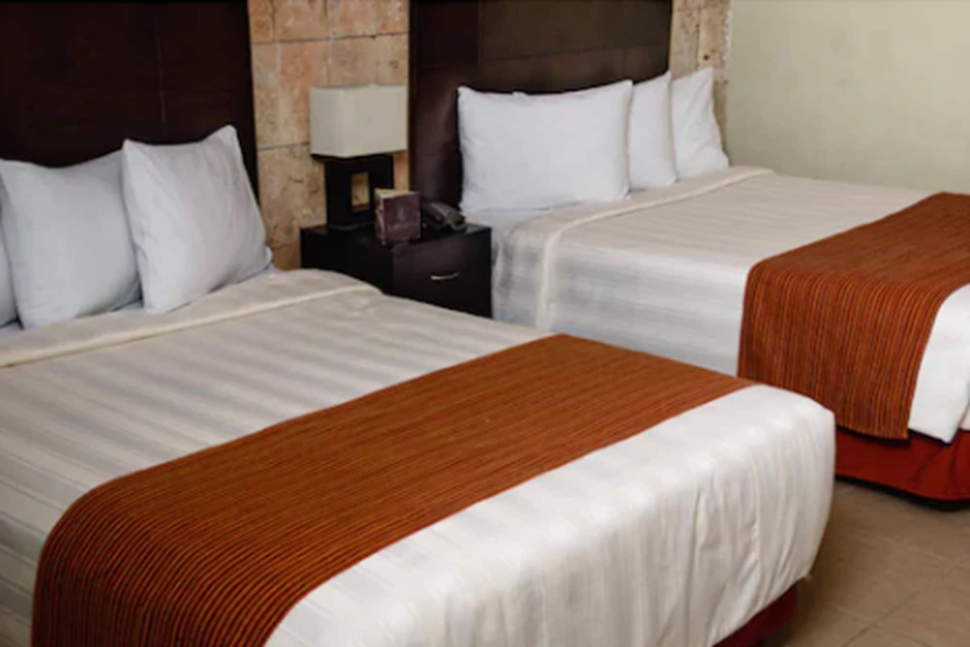 H177 Hotel Campeche Exterior photo