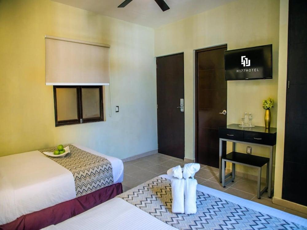 H177 Hotel Campeche Exterior photo